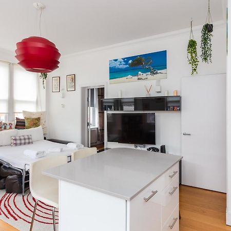 Homely 1 Bedroom Apartment In The Heart Of Vibrant Camden Лондон Экстерьер фото