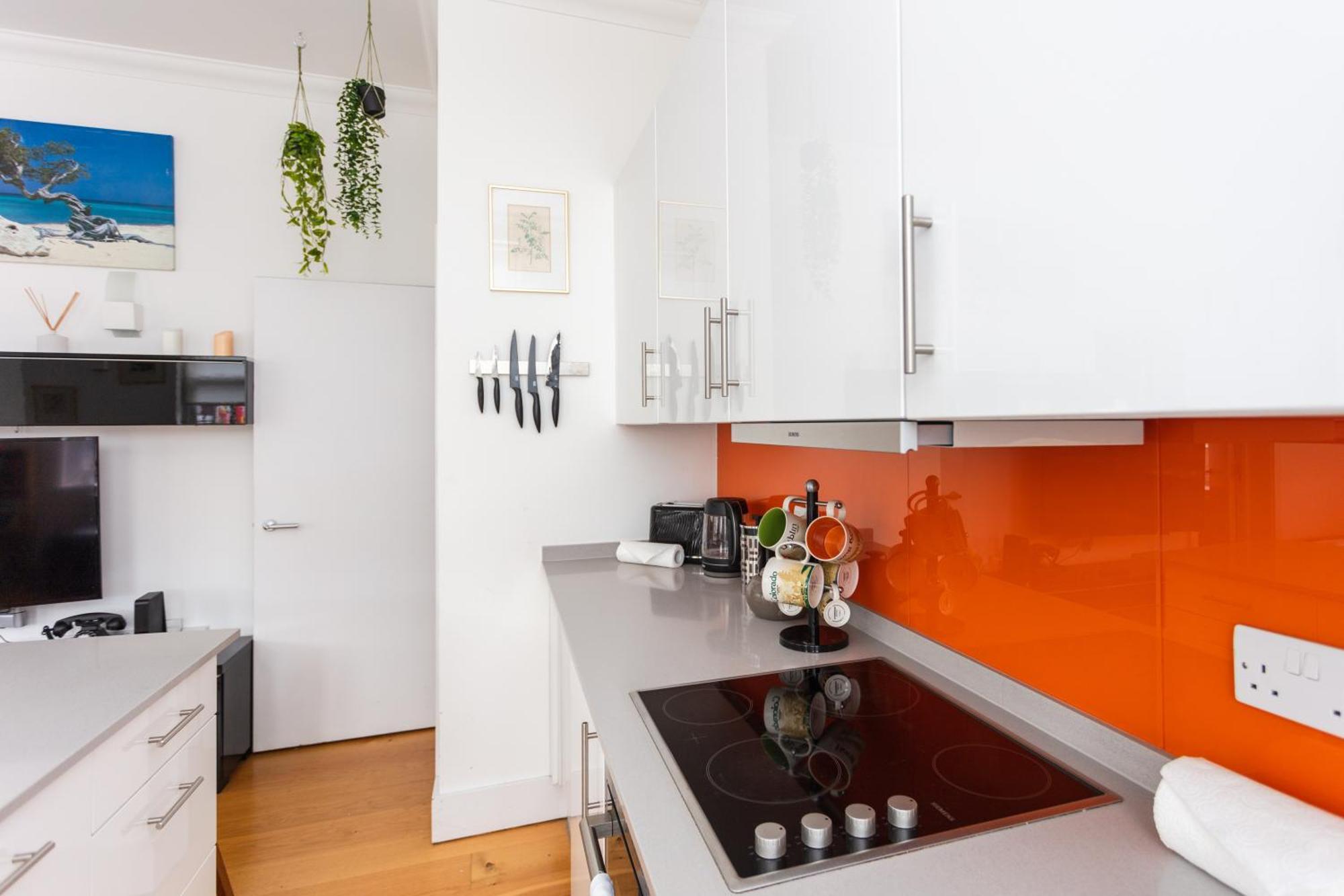 Homely 1 Bedroom Apartment In The Heart Of Vibrant Camden Лондон Экстерьер фото