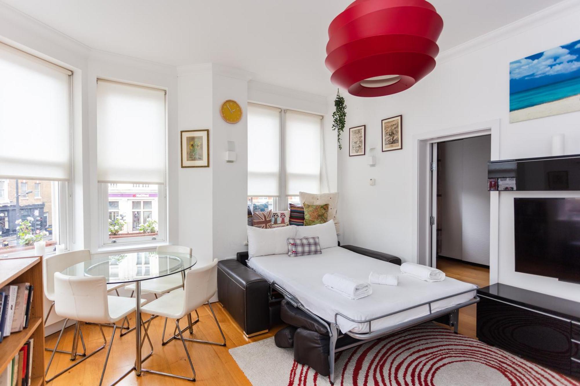 Homely 1 Bedroom Apartment In The Heart Of Vibrant Camden Лондон Экстерьер фото