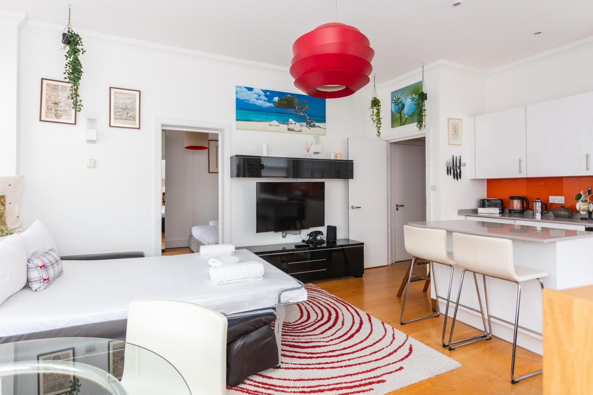 Homely 1 Bedroom Apartment In The Heart Of Vibrant Camden Лондон Экстерьер фото