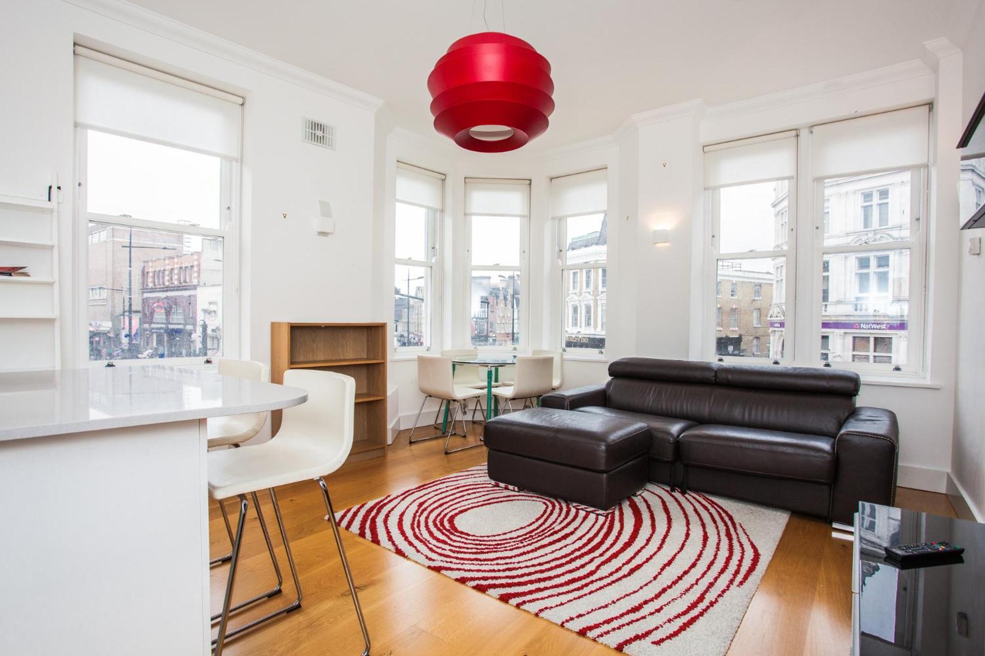 Homely 1 Bedroom Apartment In The Heart Of Vibrant Camden Лондон Экстерьер фото